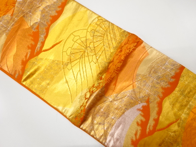 アンティーク　山並に片輪車・芒模様織り出し袋帯（着用可）